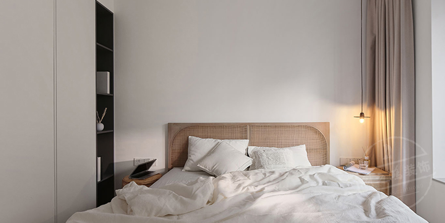 金地万悦城102㎡原木风格三居室装修案例