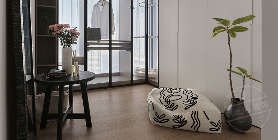 金地万悦城102㎡原木风格三居室装修案例